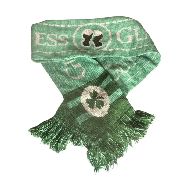 Guinness Official Merchandise Green Shamrock Knit Scarf - Picture 2 of 6